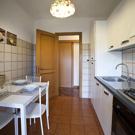 Διαμέρισμα Holidays All'eur *