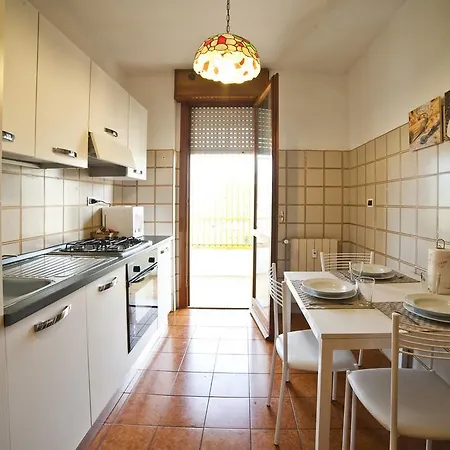 Holidays All'eur Appartamento *