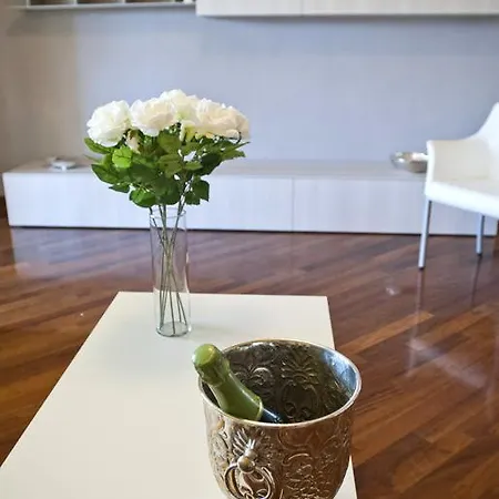 Апартаменты Roman Holidays All'eur Рим